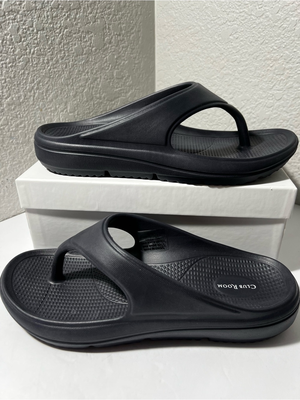 Club Room Remy Navy Comfort thong Flip Flop Sandals Men’s Size 9M New‎ In Box